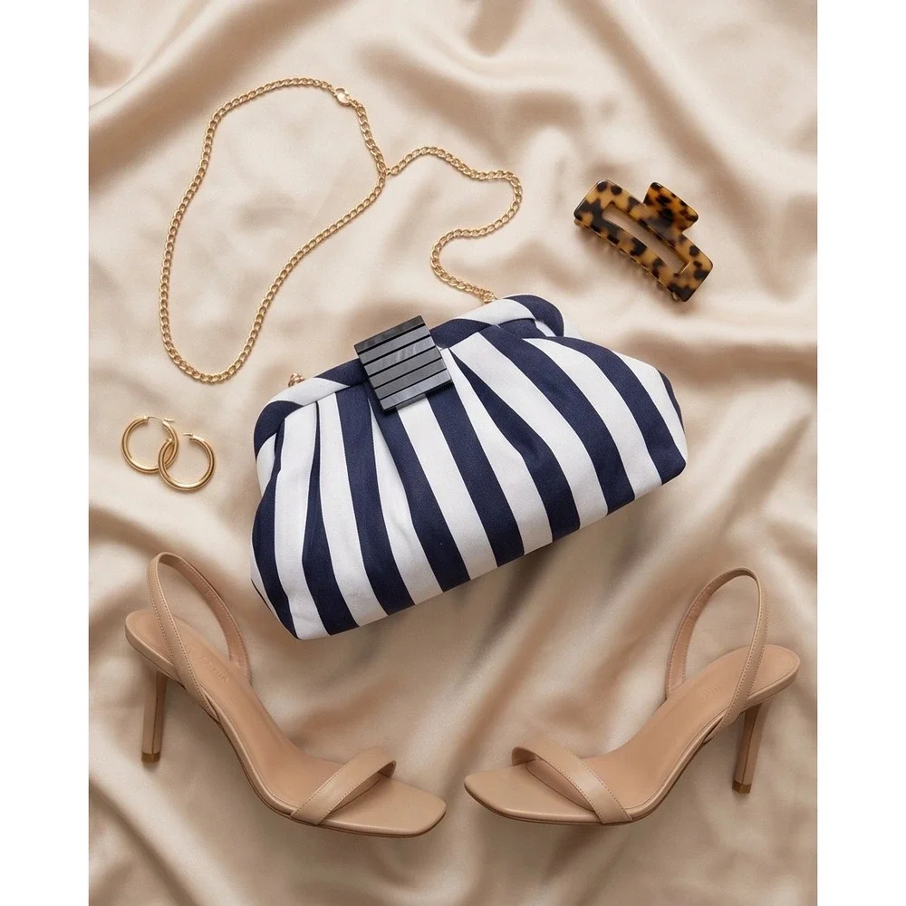 Tommy Bahama Navy Blue White Striped Pleated Clutch Bag Gold Chain Strap - Picture 2 of 9